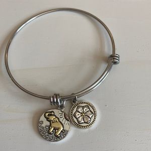 🌺 3 for $10 Elephant bracelet